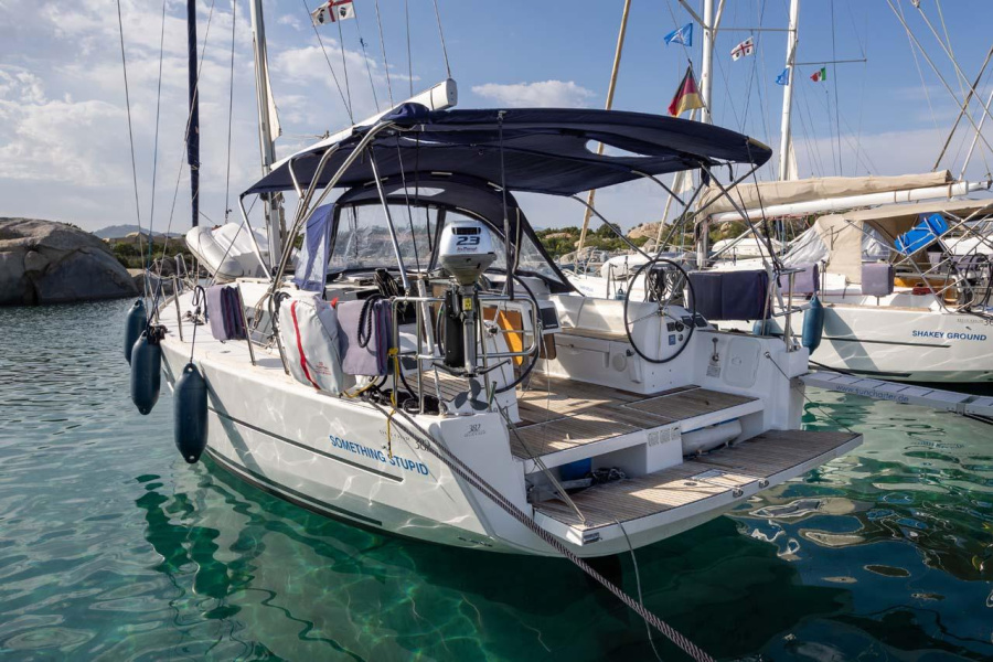 Photo #1 - Dufour 382 GL (Something Stupid) in Golfo Aranci Marina Dell’Isola - 37524