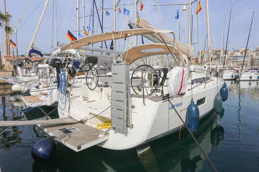 Photo #1 - Sun Odyssey 440 (Lazy River) in de Mallorca, Real Club Nautico - 37525
