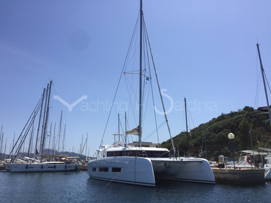 Photo #1 - Dufour 48 Catamaran - 5 + 1 cab. (Argo) in Sardinia, Punta Nuraghe - 37602