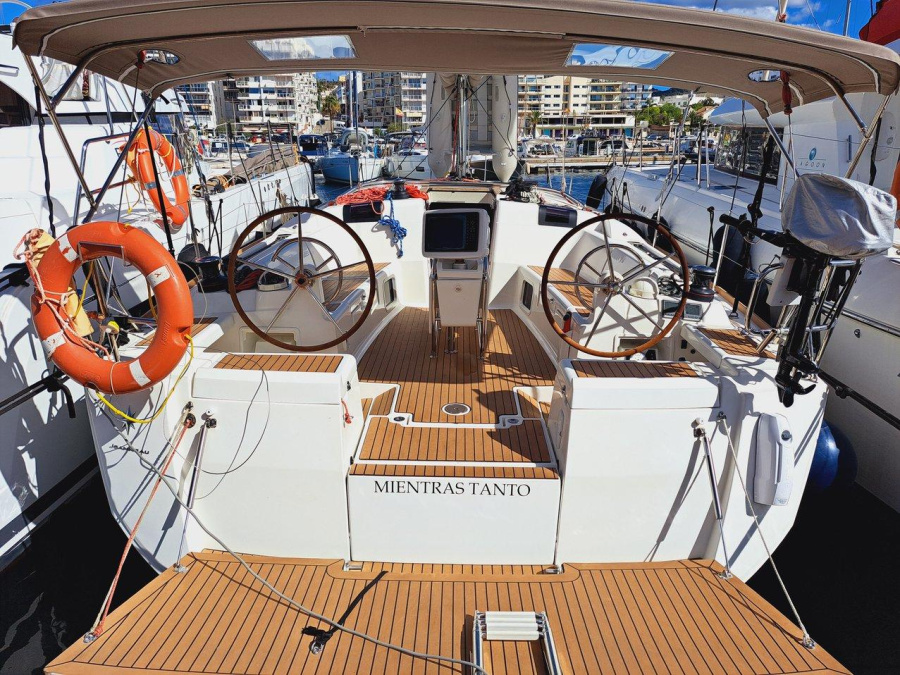 Photo #1 - Sun Odyssey 449 (Mientras Tanto) in Ibiza, Club Nàutic - 37604