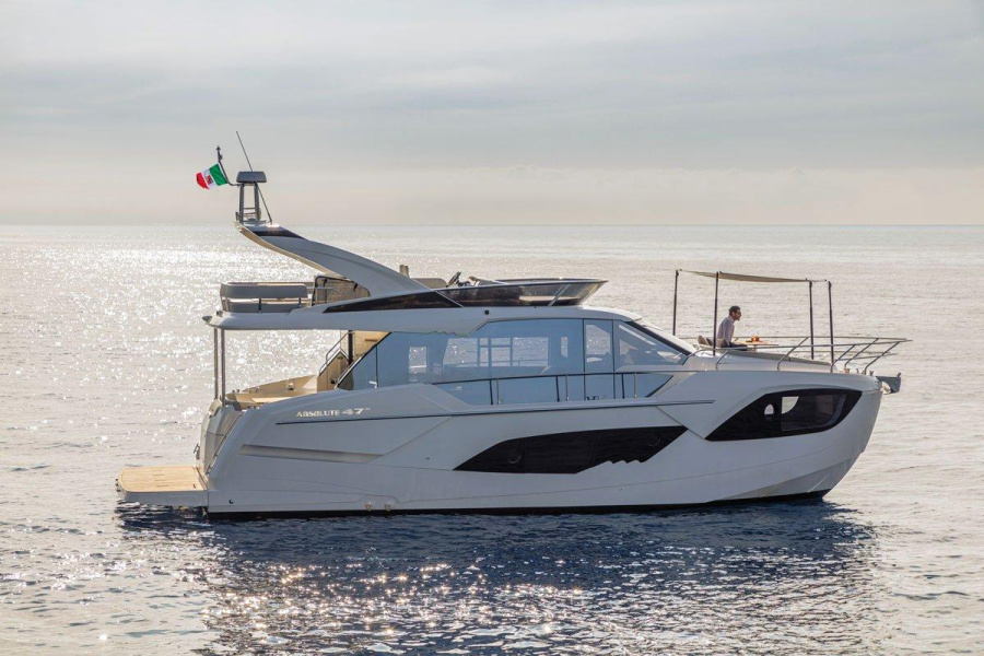 Photo #1 - Absolut 47 Fly (Riaz Tahia) en Yachtclub Seget (Marina Baotić) - 37708