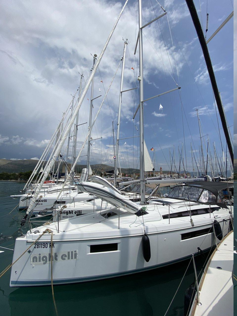 Photo #1 - Sun Odyssey 410 - 3 cab. (night elli) en ACI Marina - 37719