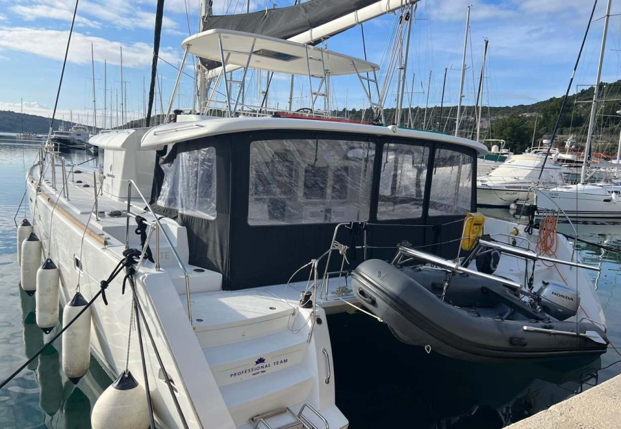 Photo #1 - Lagoon 450 F - 4 + 2 cab. (ZEN) in ACI Marina - 37823