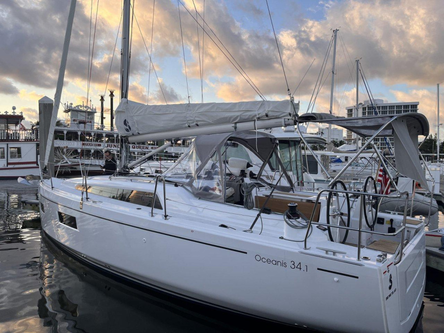 Photo #1 - Oceanis 34.1 - 3 cab. (Sailing Spirit) en ACI Marina Šimuni - 37830