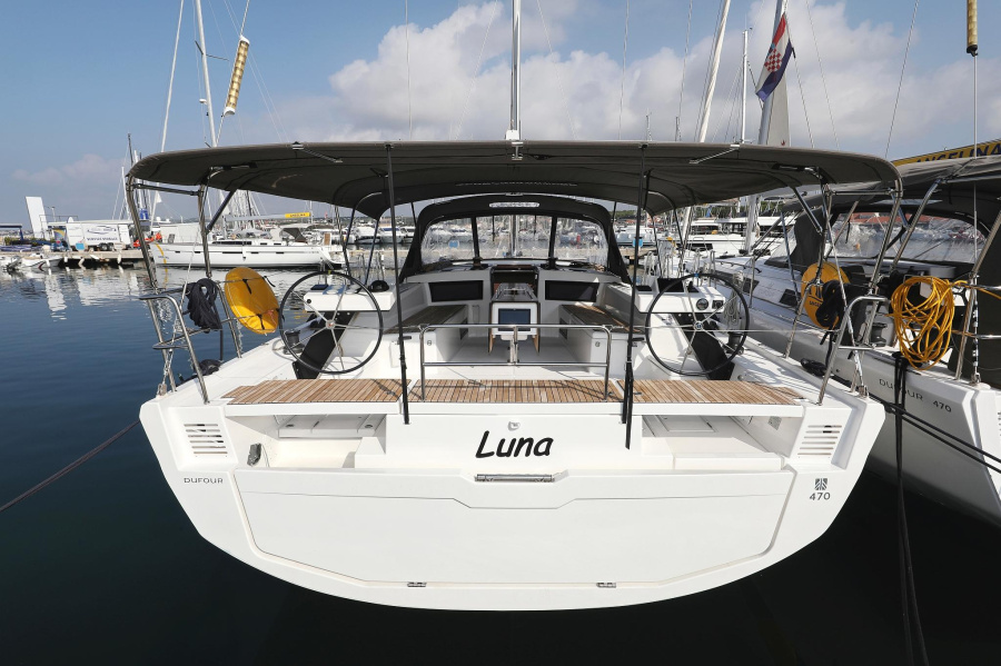 Photo #1 - Dufour 470 - 4 cab. (Luna) in Marina Šangulin - 37844