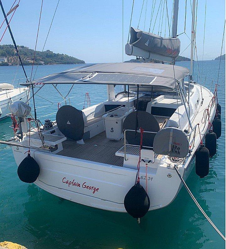 Photo #1 - Oceanis 51.1 - 5 + 1 cab. (Captain George) in  - 37887