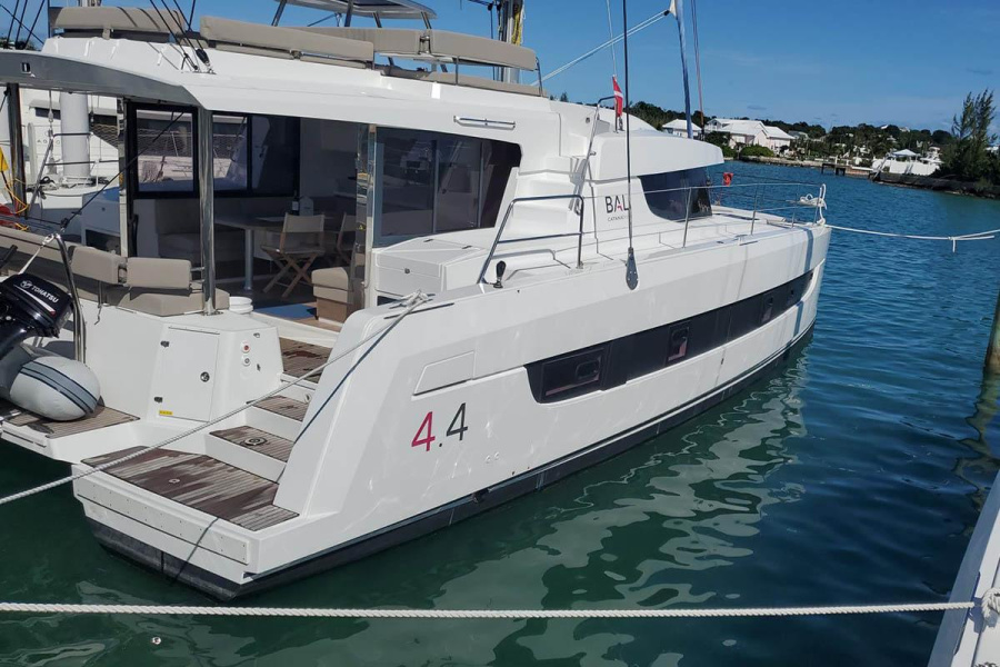 Photo #1 - Bali 4.4 - 4 + 1 cab. (Ptarmigan) in Conch Inn Marina - 37948