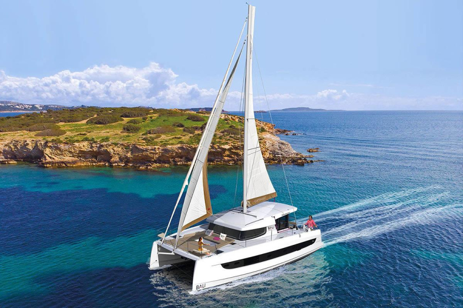 Photo #1 - Bali Catsmart - 4 cab. (Tehani) in Resort & Marina - 37970