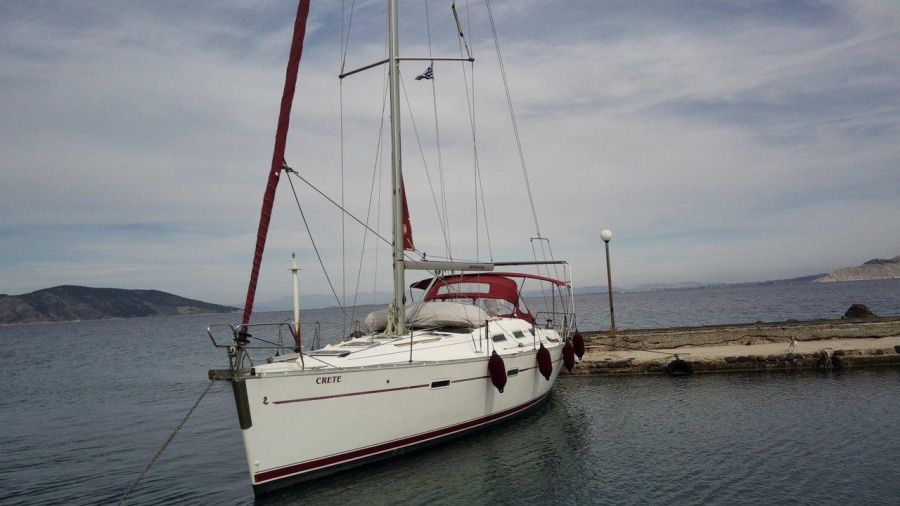 Photo #1 - Oceanis Clipper 393 (Crete) en Athens, Yacht Club Amfitheas - 37988