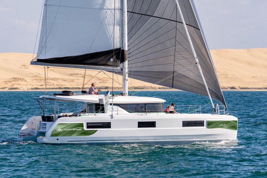 Photo #1 - Lagoon 46 - 4 + 1 cab. (Umi) in Yacht Club Mai - 38127