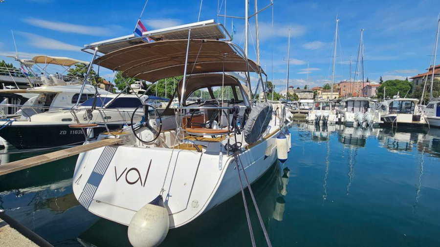 Val - 2