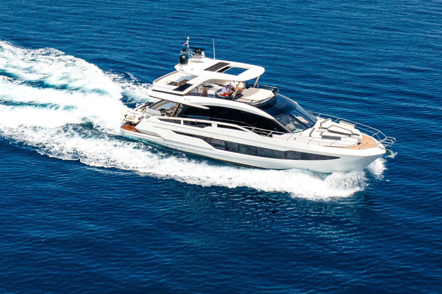 Photo #1 - Galeon 640 Fly (FGstar) in Yachtclub Seget (Marina Baotić) - 38345