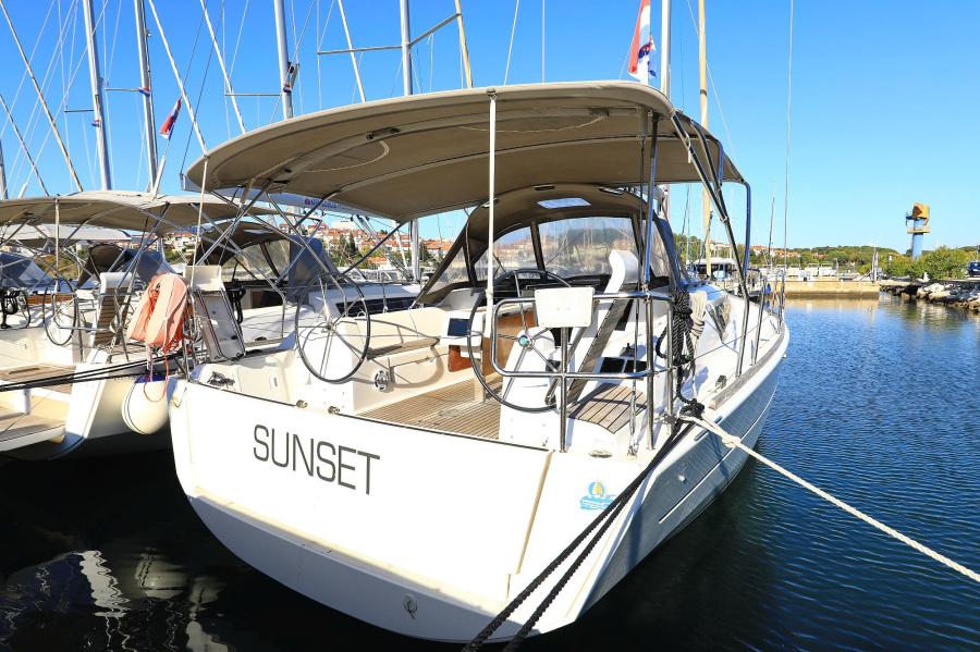 Photo #1 - Dufour 382 GL (Sunset) en Marina Tehnomont Veruda - 38451