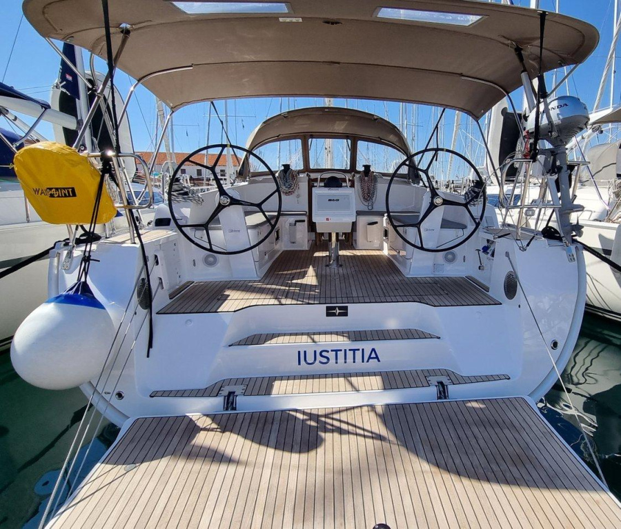 Photo #1 - Bavaria Cruiser 46 - 4 cab. (Iustitia) en ACI Marina - 38552