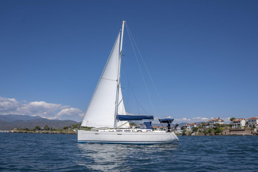 Photo #1 - Dufour 425 GL (Esen Mila) in Ece Saray Marina Resort - 38565