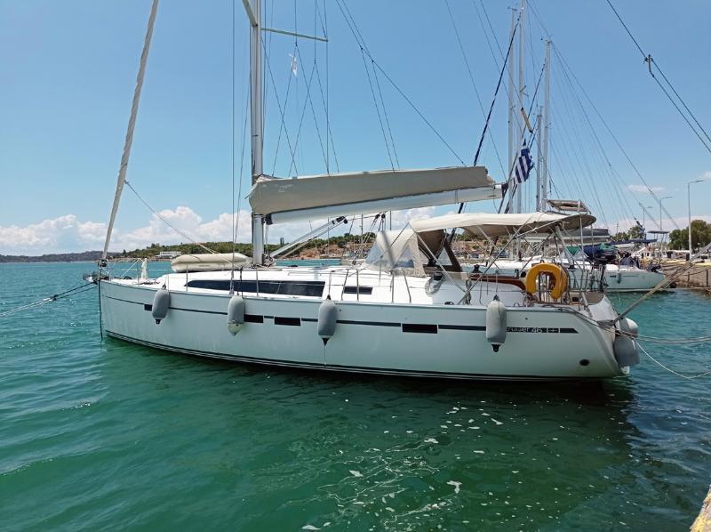 Photo #1 - Bavaria Cruiser 46 - 4 cab. (Aelia) in Marina - 38574