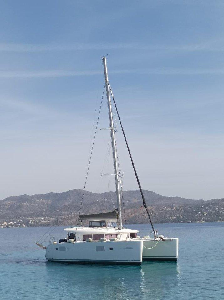 Photo #1 - Lagoon 400 - 4 + 2 cab. (Tramontana) en Marina - 38576