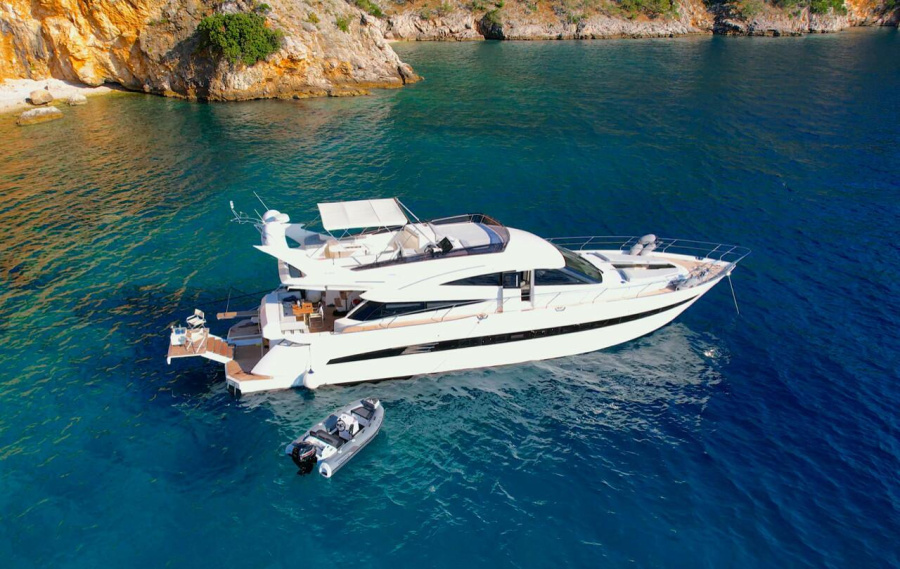 Photo #1 - Galeon 640 Fly (Bella Zio) en ACI Marina - 38580