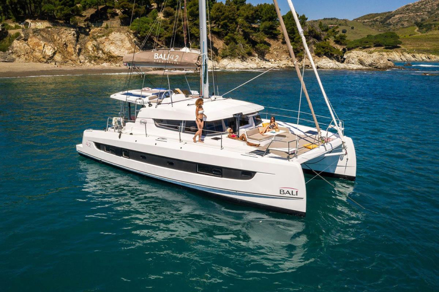 Photo #1 - Bali 4.2 - 4 + 1 cab. (Sugar Daddy) in Seychelles, Eden Island Marina - 38621