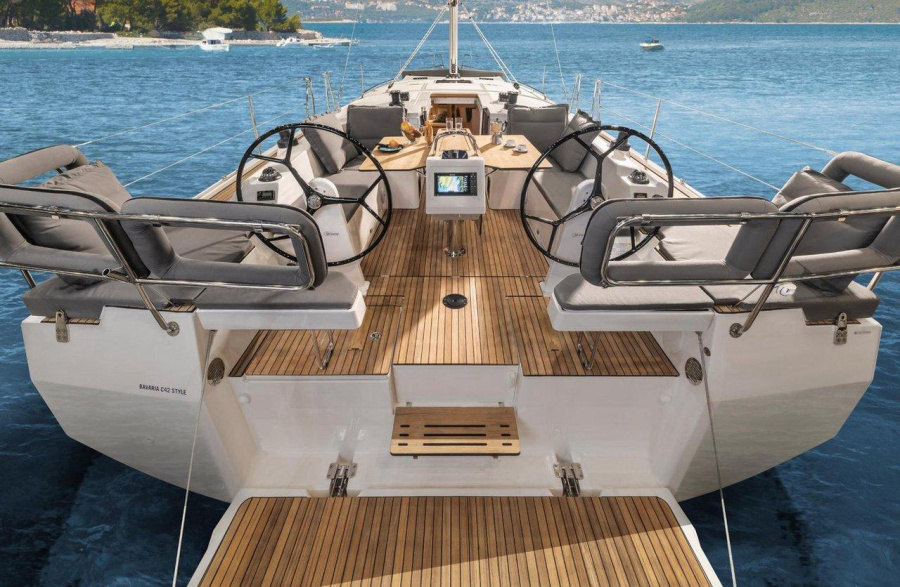 Photo #1 - Bavaria C42 (Ivana) in Marina Tehnomont Veruda - 38635
