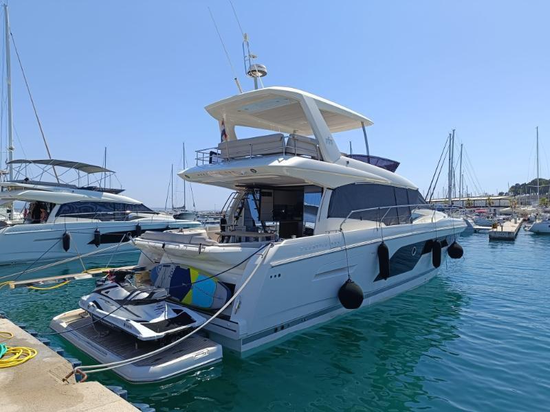 Photo #1 - Prestige 590 Flybridge - 3 + 1 cab. (Tereza) in ACI Marina - 38645