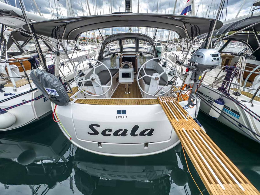 Photo #1 - Bavaria Cruiser 37 - 3 cab. (Scala) in Marina Tehnomont Veruda - 38770