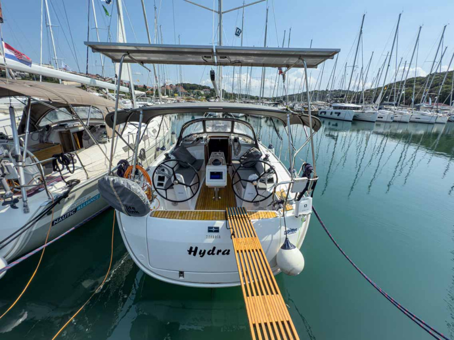 Photo #1 - Bavaria Cruiser 34 - 2 cab. (Hydra) in Marina Tehnomont Veruda - 38772