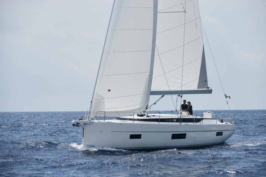 Photo #1 - Bavaria C50 Style - 5 + 1 cab. (Juana) in de Mallorca, Real Club Nautico - 38774