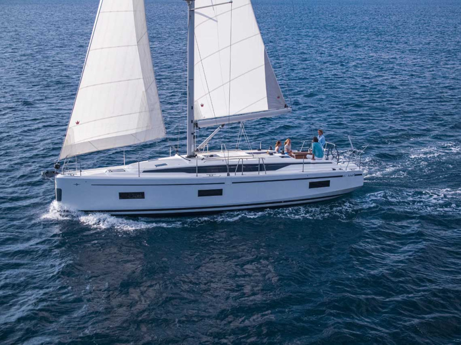 Photo #1 - Bavaria C42 Style (Aurelia) in de Mallorca, Real Club Nautico - 38777