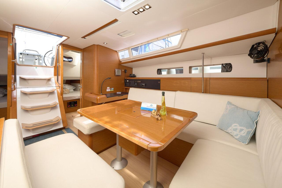Photo #1 - Sun Odyssey 479 - 4 cab. (Pina) en ACI Marina - 38821