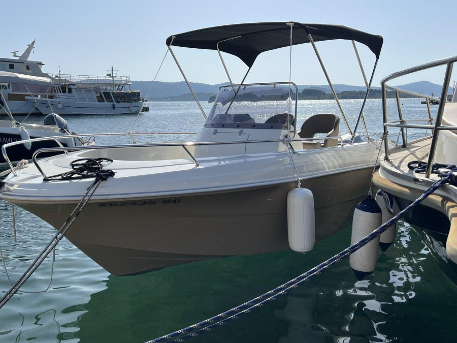 Photo #1 - Atlantic Marine 530 (Atlantic Marine 530 - beige) en Marina Kornati - 38844