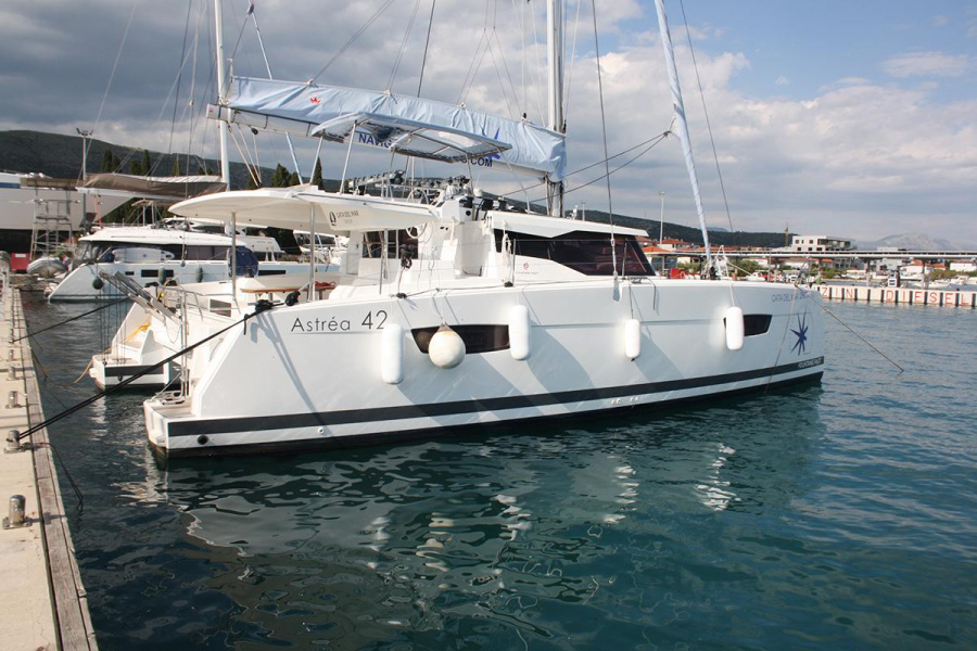 Photo #1 - Fountaine Pajot Astrea 42 (Cata del Mar) en Yachtclub Seget (Marina Baotić) - 38858