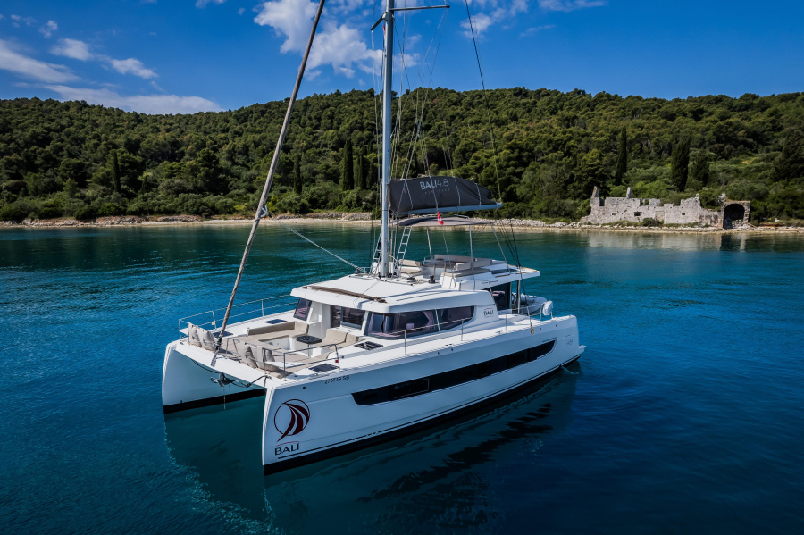 Photo #1 - Bali 4.8 - 6 + 1 cab. (Esthera) in Yachtclub Seget (Marina Baotić) - 38903