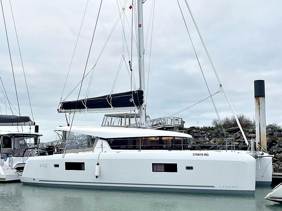 Photo #1 - Lagoon 42 OW (Sailing Breeze) in Marina Frapa, Rogoznica - 38935