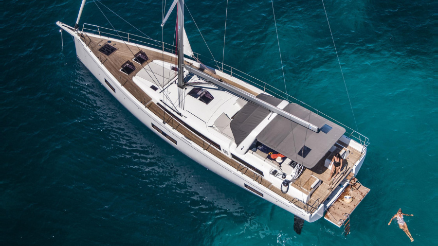 Photo #1 - Oceanis Yacht 54 (White Bird) in Marina Frapa - 38937