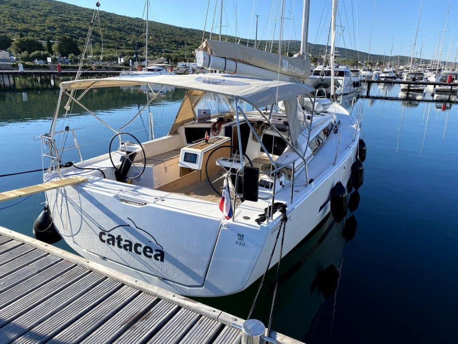 Photo #1 - Dufour 430 (Catacea) in Marina Kremik - 38963