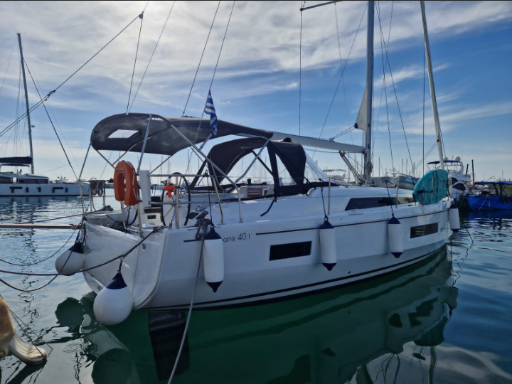 Photo #1 - Oceanis 40.1 (Marilena) in s, Alimos marina - 38987