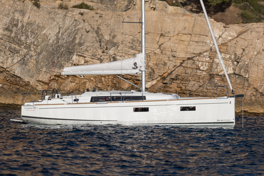Photo #1 - Oceanis 38.1 (Sail Pride) in  - 39017