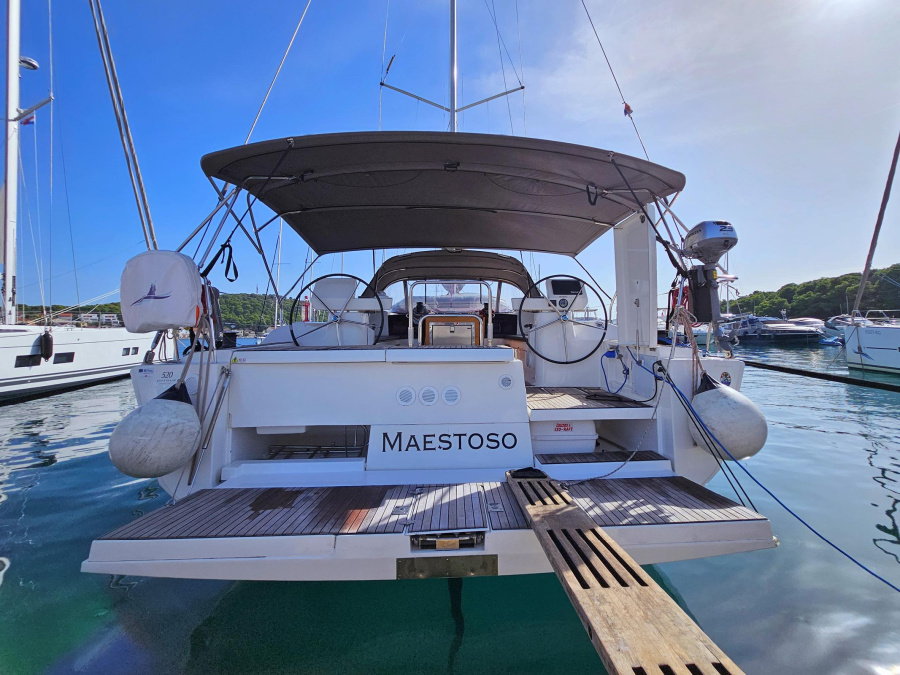 Photo #1 - Dufour 520 GL (Maestoso) in Marina Frapa - 39128