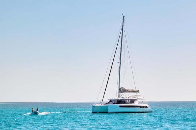 Photo #1 - Leopard 42 - 3 cab. (Serenity) in Bahamas, Abacos, Boat Harbour Marina - 39143
