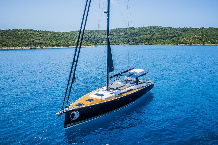Photo #1 - Hanse 510 - 4 + 1 cab. (Darling - OW) in Yachtclub Seget (Marina Baotić) - 39169
