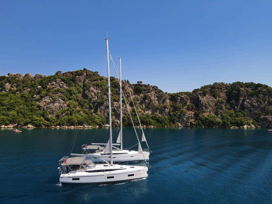 Photo #1 - Bavaria C42 (Sorores) in Albatros Marina - 39171