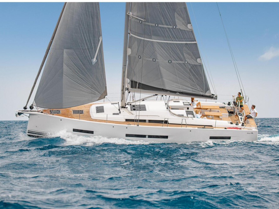 Photo #1 - Hanse 510 - 4 + 1 cab. (Tropea - OW) en Marina - 39175