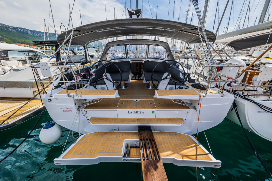 Photo #1 - Hanse 410 (La Brisa) in Marina - 39184