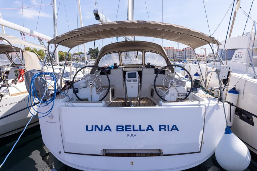 Una Bella Ria - 2