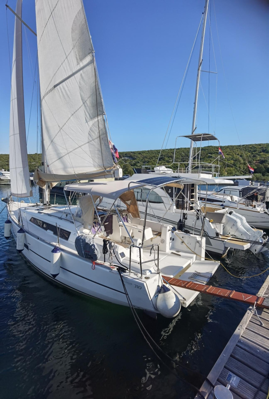 Photo #1 - Dufour 310 GL (Apolonia) in Marina Punat - 39342