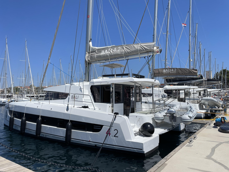 Photo #1 - Bali 4.2 - 4 + 2 cab. (Jackpot) in Marina Mandalina - 39415