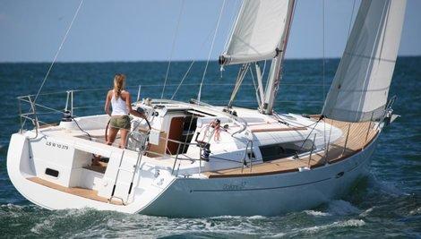 Photo #1 - Oceanis 37 (Ioanna) en Lefkas, D-Marin - 39429