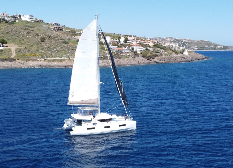 Photo #1 - Lagoon 46 - 4 + 1 cab. (Dionike) in - Olympic Marine - 61788