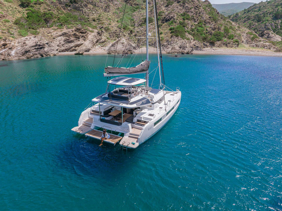Photo #1 - Lagoon 51 - 6 + 1 cab. (Lavina) in Marina - 39532